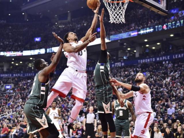 士队中创造 士队中创造