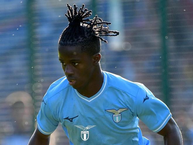 也能客串边 也能客串边